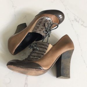 BCBGMaxAzria All Leather Brownish/Grey 4” Shoes